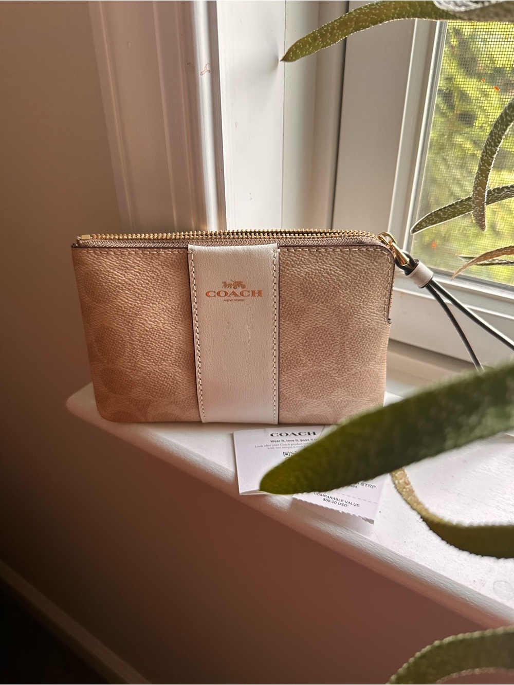 Coach Women's Signature Wristlet in Beige and Cream